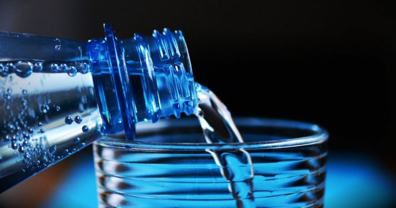 Теория заговора: Фторированная вода подавляет личность человека