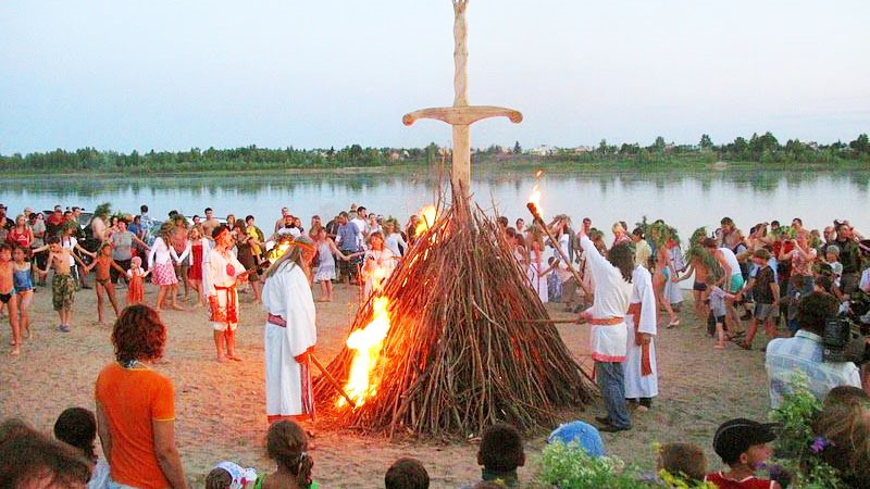 Традиция Празднования Дня Бога Купала у Славяно-Ариев на РУСИ ВЕДИЧЕСКОЙ